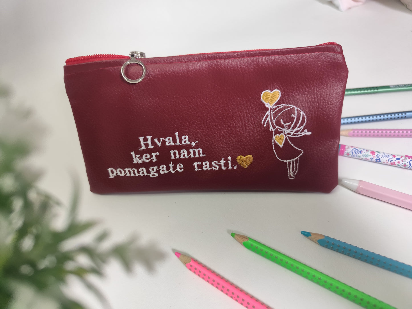 Peresnica za učiteljico ali vzgojiteljico