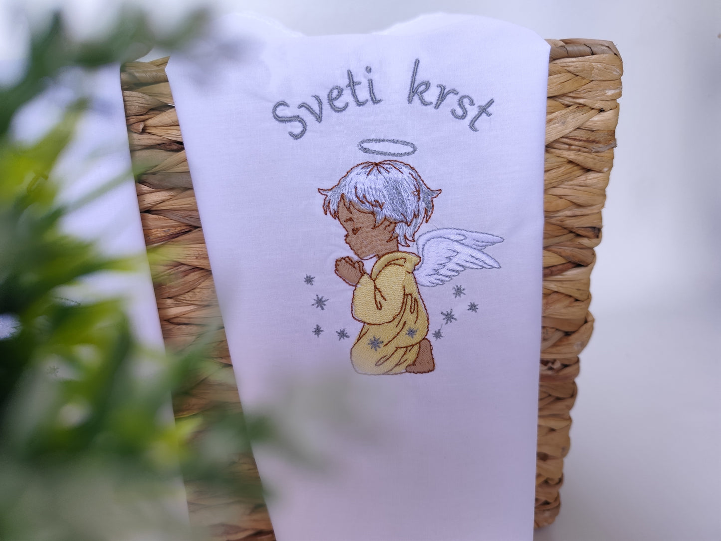 Krstni prtiÄek rumen