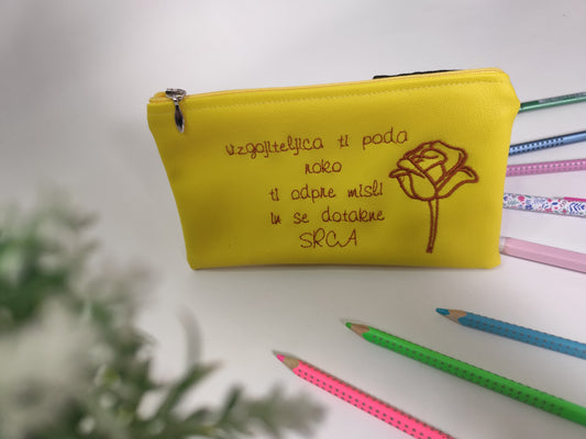 Peresnica za vzgojiteljico